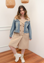 Cargar imagen en el visor de la galería, GABAN DENIM CLASSY
