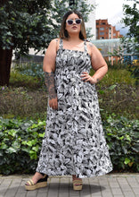 Cargar imagen en el visor de la galería, VESTIDO TROPICAL BLANCO Y NEGRO
