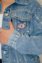 Cargar imagen en el visor de la galería, CHAQUETA DENIM LUXURY
