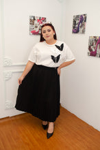 Cargar imagen en el visor de la galería, FALDA PLIZADA NEGRA

