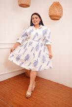 Cargar imagen en el visor de la galería, VESTIDO HOJA AZUL

