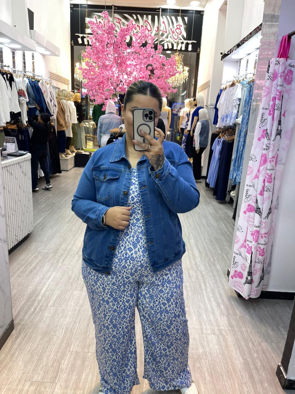 CHAQUETA EN DENIM LICRADO LARGA