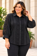 Cargar imagen en el visor de la galería, BLUSA ENCAJE NEGRA

