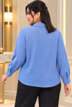 Cargar imagen en el visor de la galería, BLUSA CAMISERA AZUL
